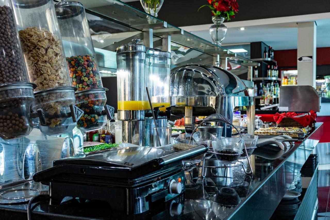 Hotel Los Alpes Cipreses Асунсьон Экстерьер фото